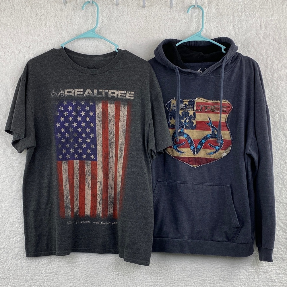 Realtree Hoodie and T-shirt Set, Men’s M-L